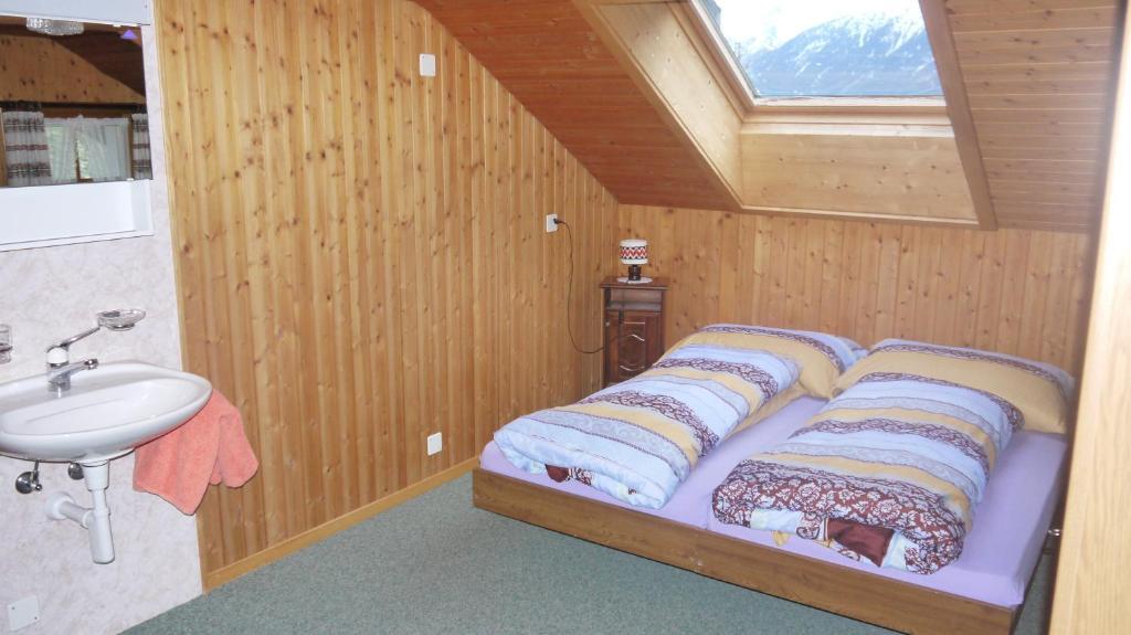 Gasthaus Bergheim Gurtnellen Room photo